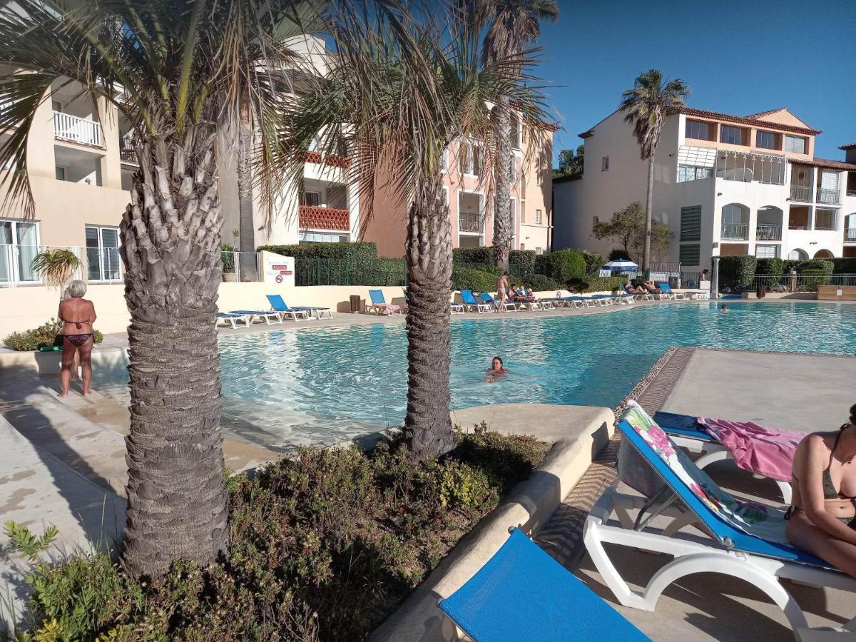 Magnifique Rez De Jardin & Piscine & Bord De Mer Daire Six-Fours-les-Plages Dış mekan fotoğraf